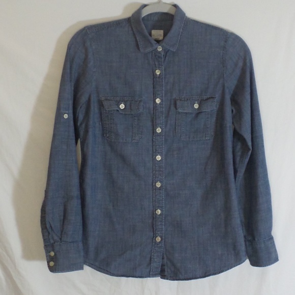 J. Crew Factory Tops - J. Crew "the perfect shirt" chambray button down shirt || XS